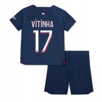 Paris Saint-Germain Vitinha Ferreira #17 Heimtrikotsatz Kinder 2023-24 Kurzarm (+ Kurze Hosen)